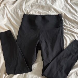 H&M Black shaping leggings with scalloped waistband and ankle